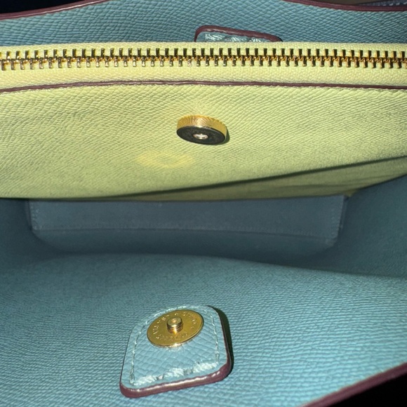 Coach Light Cream Leather Handbag - Picture 4 of 5